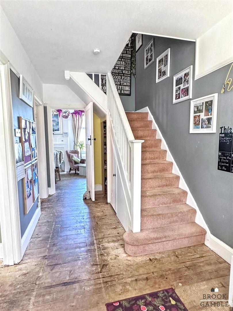 4 Bedroom House. Longland Road in Eastbourne,  3